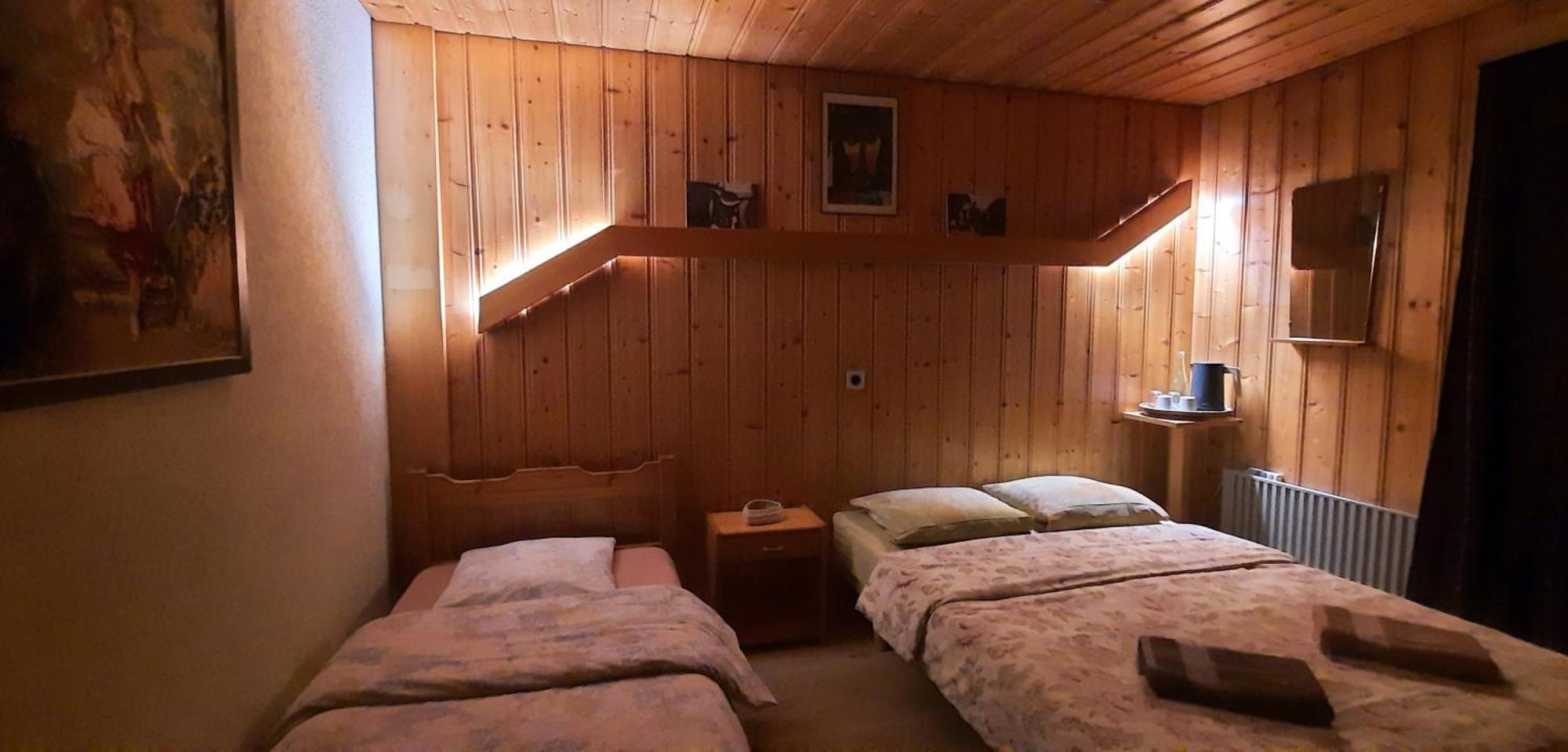 克劳迪伊丽莎白米谢尔罗德度特尔住宿加早餐旅馆 Le Châble 外观 照片