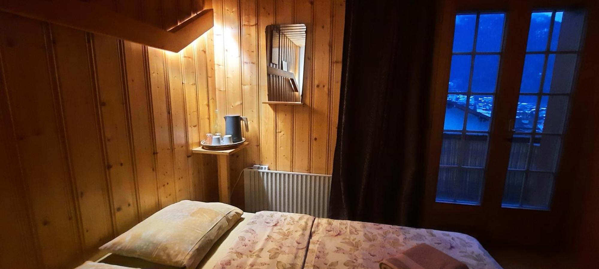 克劳迪伊丽莎白米谢尔罗德度特尔住宿加早餐旅馆 Le Châble 外观 照片